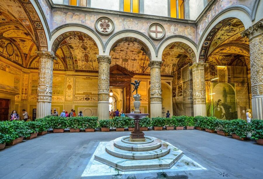 Florence: Palazzo Vecchio Guided Tour - The first rooms: civic power before Medici luxury