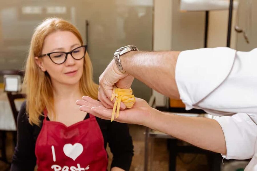 Florence: Pasta Class with Wine, Limoncello and Dessert - Ravioli, tortelli, and fettuccine