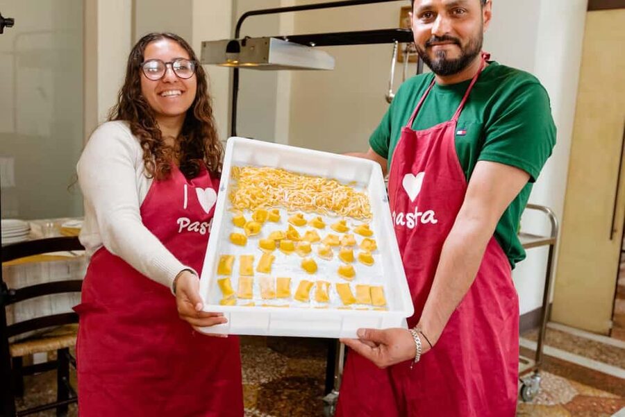 Florence: Pasta Class with Wine, Limoncello and Dessert - What you will take home