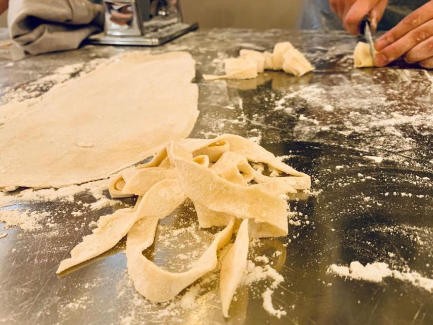 Florence: Pasta & Tiramisu Cooking Class with Unlimited Wine - Moving from the worktable to your meal