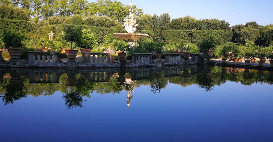 Florence: Pitti Palace, Boboli Garden, Palatine Gallery Tour - Why Pitti Palace feels different from Florence’s other museums