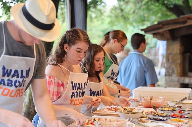 Florence Pizza or Pasta Class with Gelato Making at a Tuscan Farm - Focaccia, Chianti, and a relaxed start