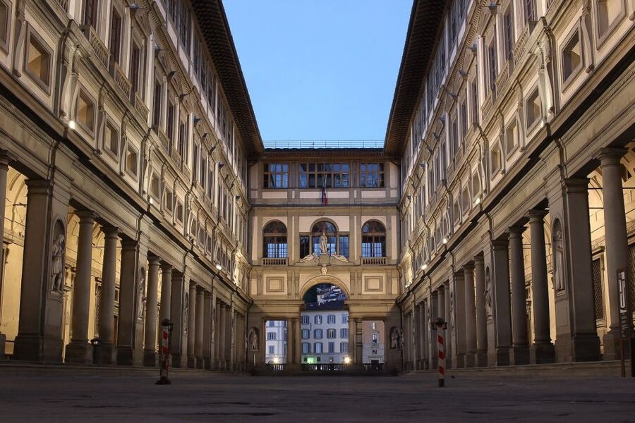 Florence: Private Uffizi Gallery Discovery Tour with Ticket - Is $198.25 per person reasonable?