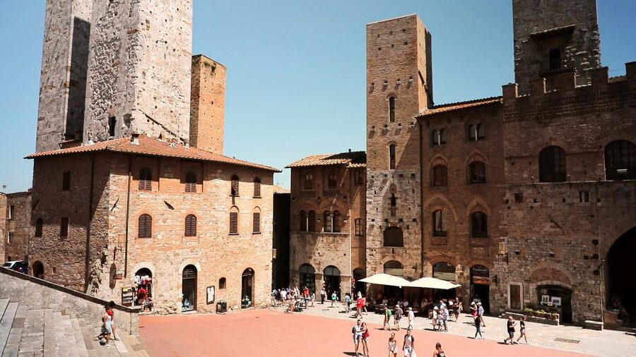 Florence: S. Gimignano, Siena, Chianti & Wine Tasting Lunch - Starting at Piazzale Montelungo