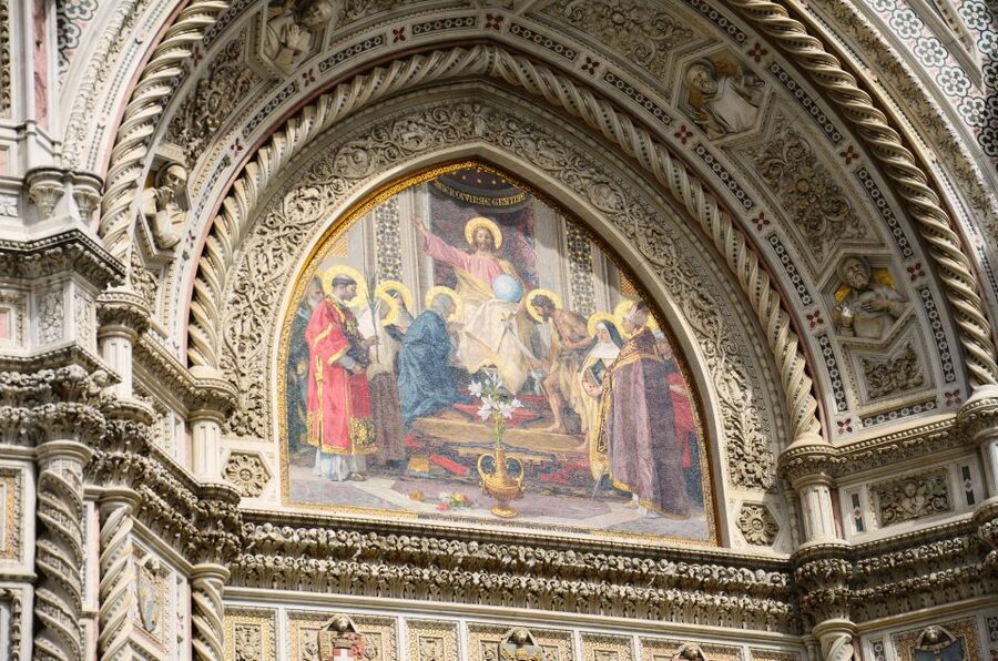 Florence: Santa Maria del Fiore Tickets with Dome Climb - Vasari and Zuccari’s enormous frescoes overhead