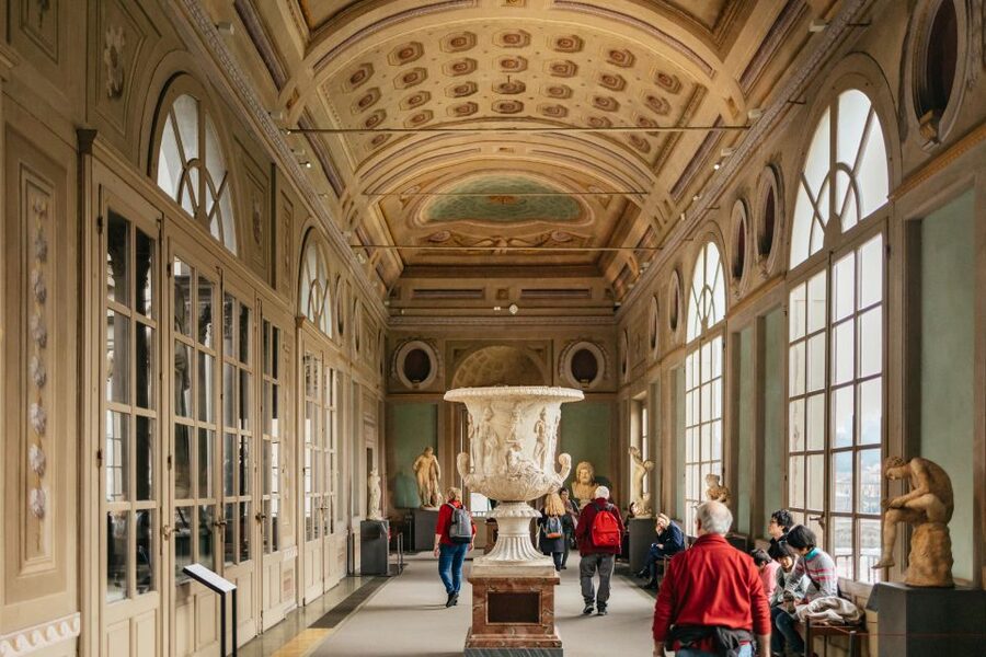 Florence: Skip-the-Line Uffizi Small Group Tour - What the 1.5-hour gallery tour covers