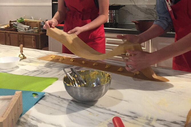 Florence Small-Group Pasta Class with Seasonal Ingredients - Starting on Via Romana in Florence