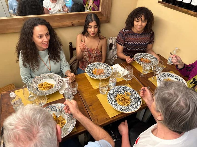 Florence: Street Food Tour with Wine & Local Guide - Schiacciata, wine and classic Tuscan flavors