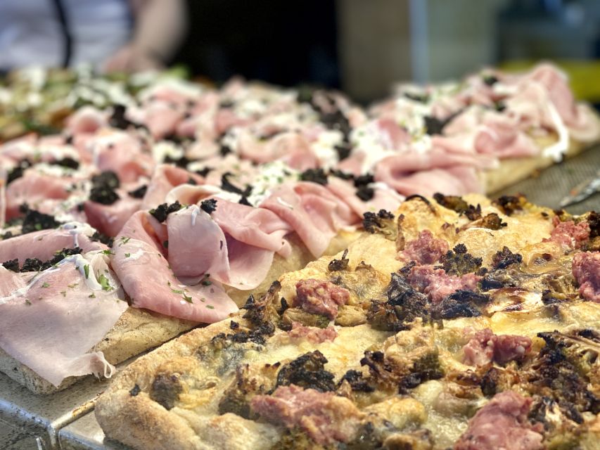 Florence: Street Food Tour with Wine & Local Guide - Morning market or evening atmosphere