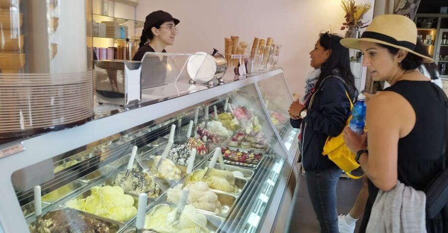 Florence: Street Food Walking Tour with Wine - What the guides add to the meal