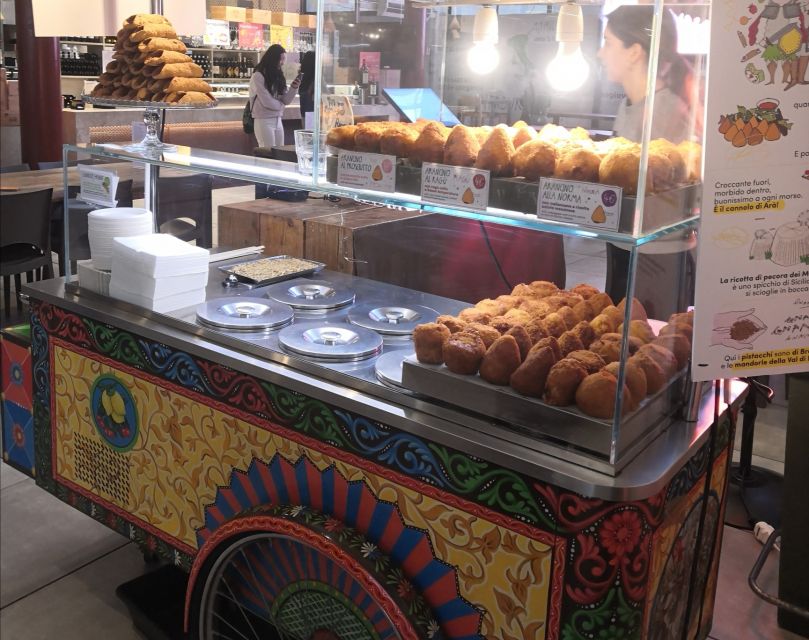Florence: Street Food Walking Tour with Wine - How much food do you receive for $45?