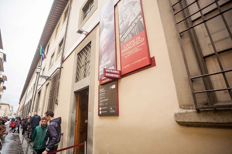 Florence: Timed Entrance Ticket to Michelangelo’s David - How the digital audio guide fits the visit