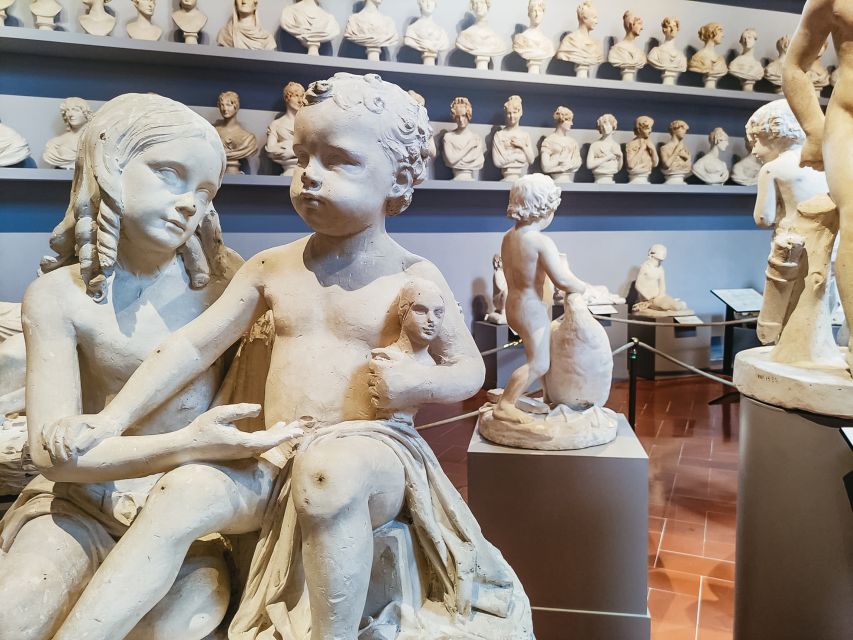 Florence: Timed Entry Ticket to Michelangelo's David & eBook - Medieval and Renaissance paintings beyond David
