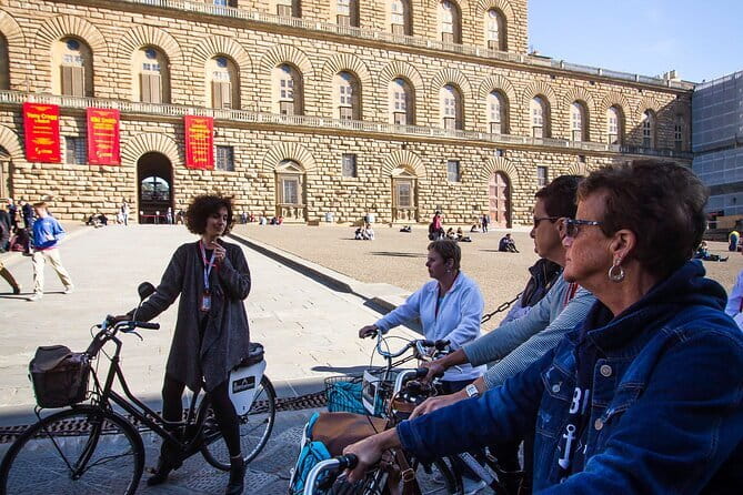 Florence Vintage Bike Tour–guided, small group or private option - Why a bicycle works well in central Florence