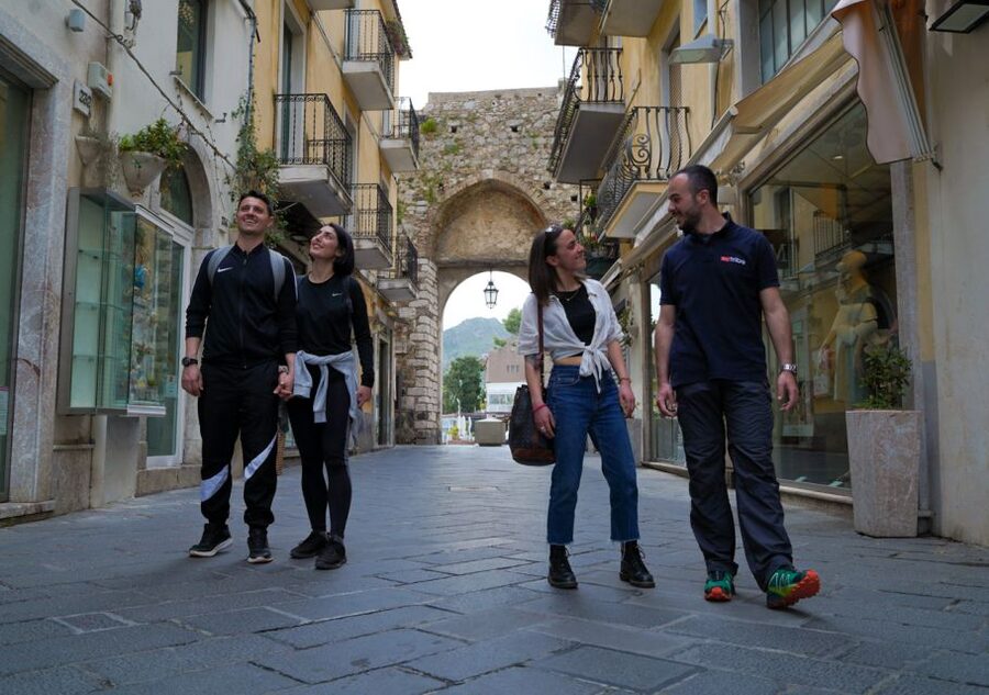 From Catania: Full-Day Mount Etna and Taormina Tour - Why this Etna and Taormina pairing works