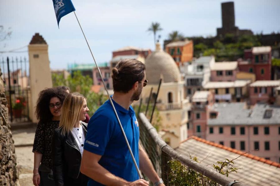 From Florence: Cinque Terre and Pisa Day Trip - Meeting the group at Piazzale Montelungo