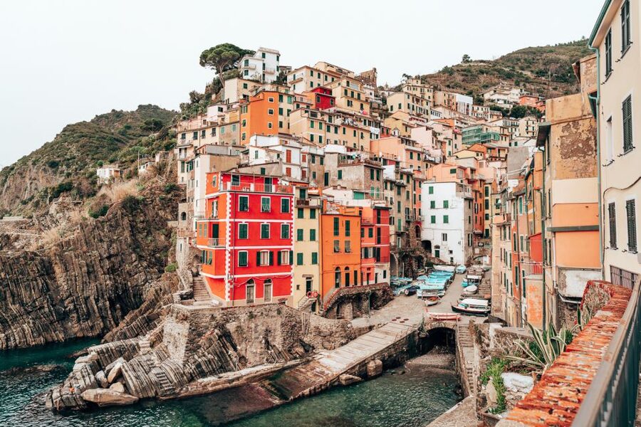 From Florence: Seaside Beauty Day Trip to Cinque Terre - Starting early near Santa Maria Novella