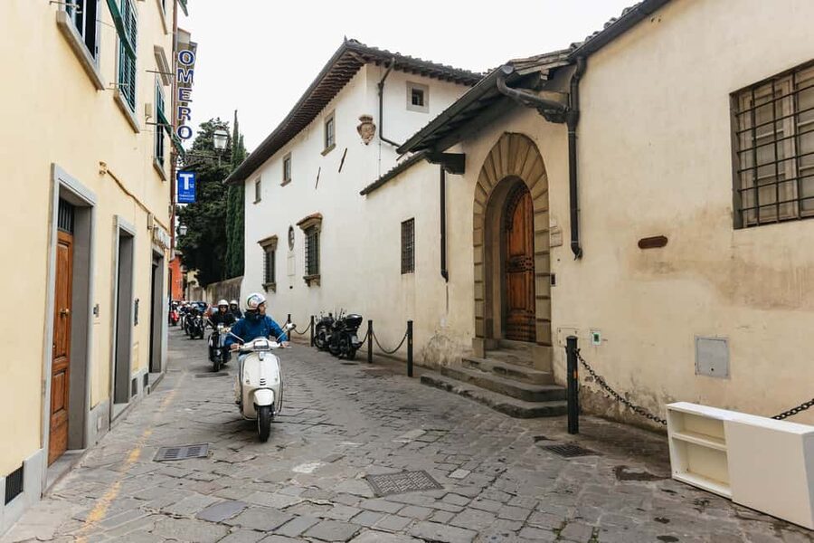 From Florence: Tuscan Countryside Vespa Tour with Tastings - The private terrace tasting in the hills