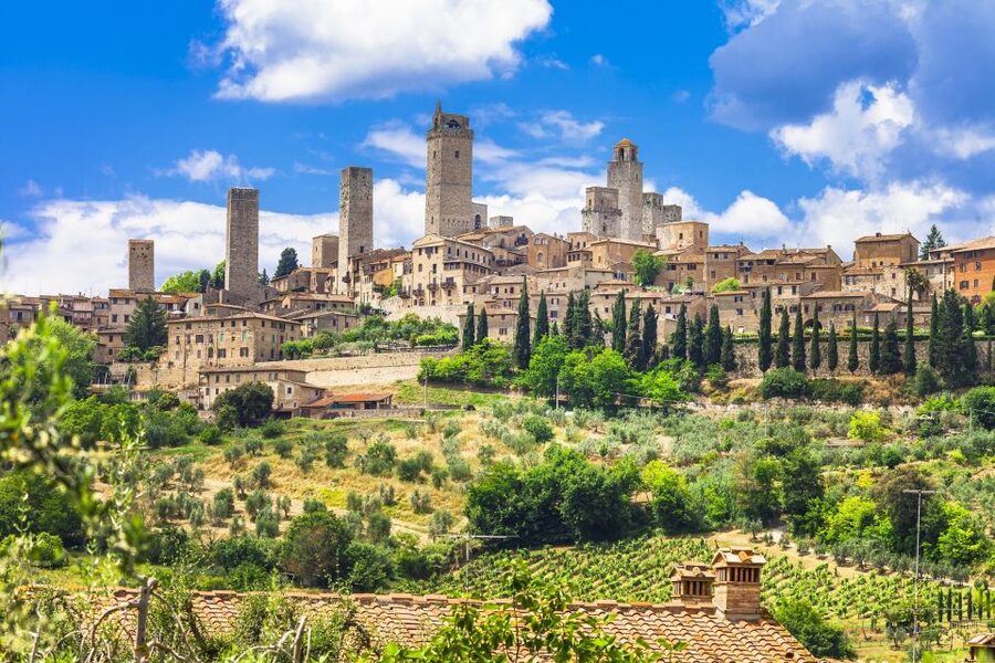 From Florence: Tuscany Highlights Full-Day Tour - Chianti hills, lunch, and a tasting