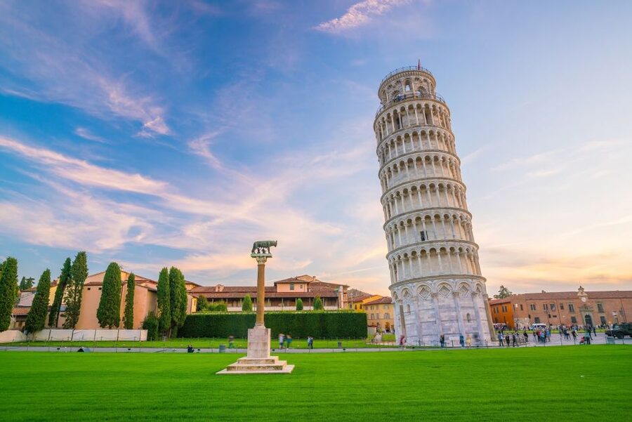 From Florence: Tuscany Highlights Full-Day Tour - San Gimignano and its medieval lanes