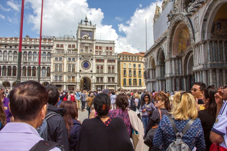 From Milan: Day Trip to Venice with Guided City Tour - Free time for lunch and your own Venice