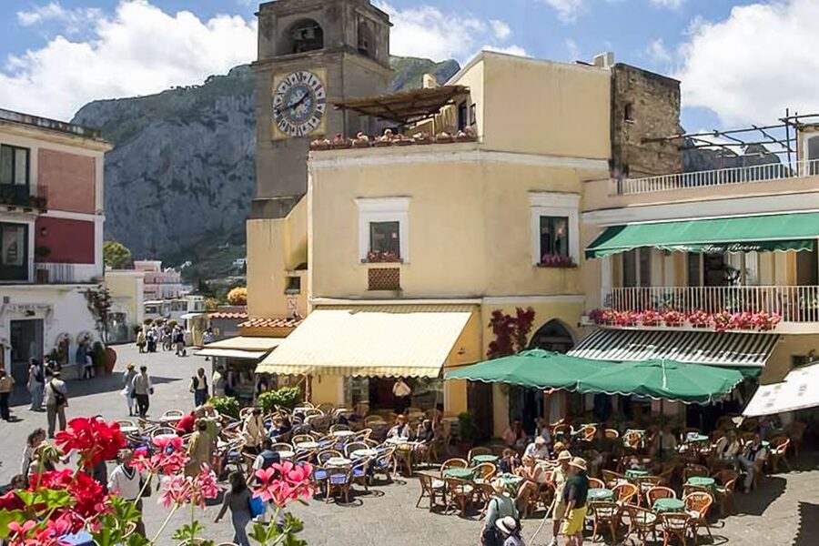 From Naples: Capri Guided Tour with Ferry Tickets & Minibus - Why this Capri day trip works well from Naples
