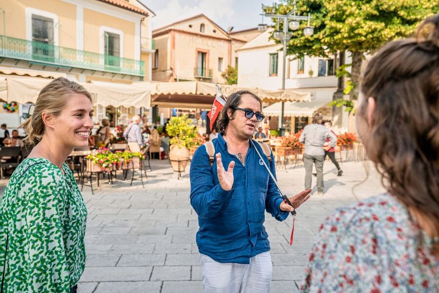 From Naples or Sorrento: Amalfi Coast Full-Day Trip - What the guides add to the day