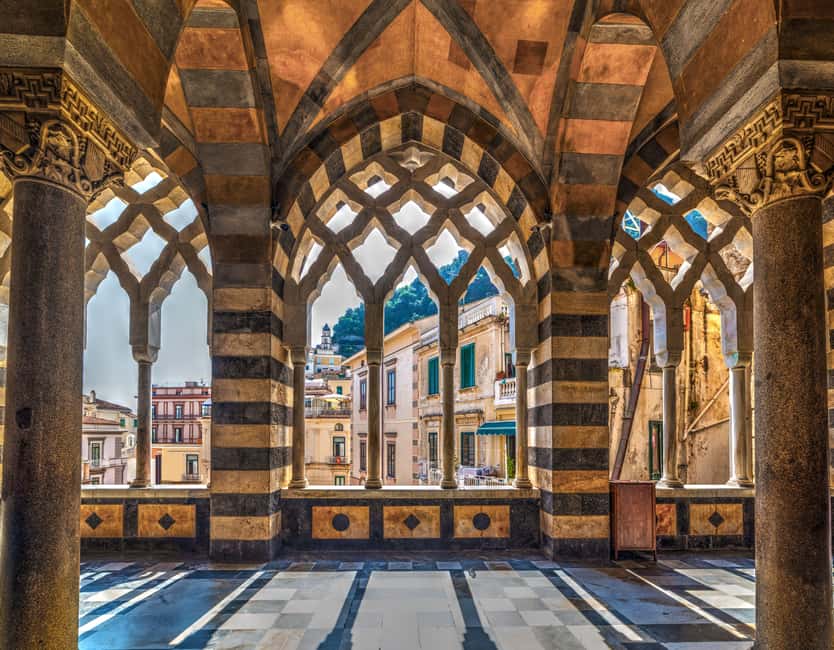 From Naples: Sorrento, Positano and Amalfi Full-Day Tour - Guides, languages, and the people who shape the day