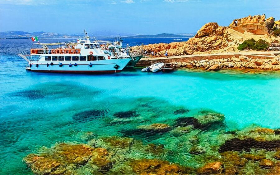 From Palau: La Maddalena Archipelago Day Tour by Boat - La Maddalena town: one hour on dry land