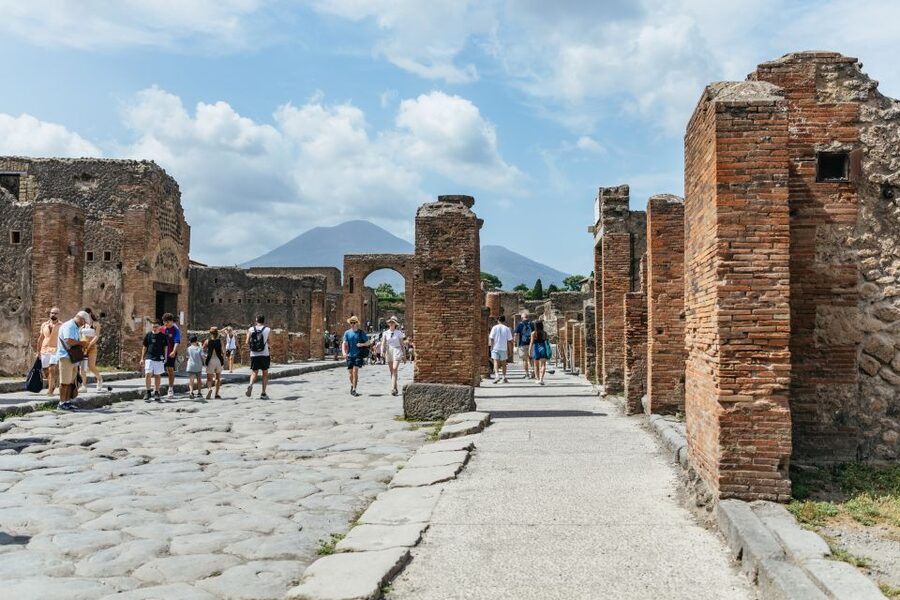 From Rome: Day Trip to Pompeii with Tickets - The return to Rome and the real length of the day
