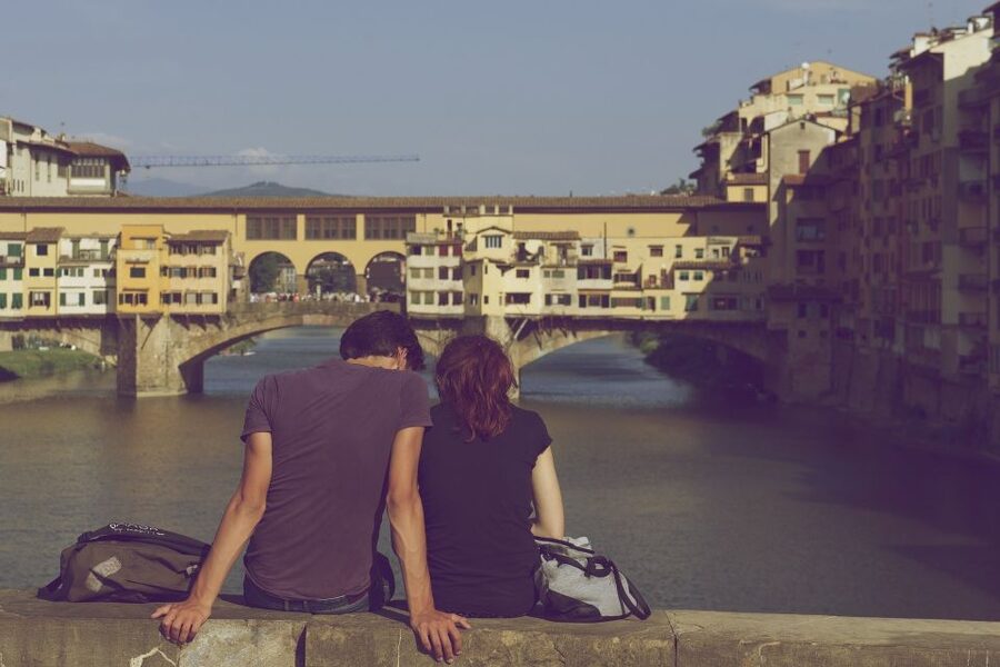 From Rome: Discover Florence & Pisa in a Full-Day Trip - Guides, commentary, and the human side