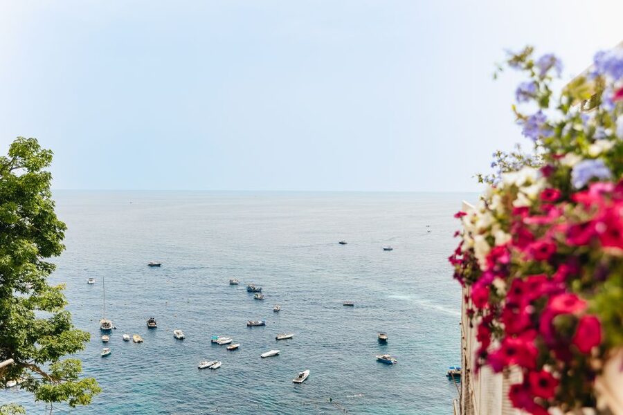 From Rome: Pompeii, Amalfi Coast and Positano Day Trip - Positano in two hours