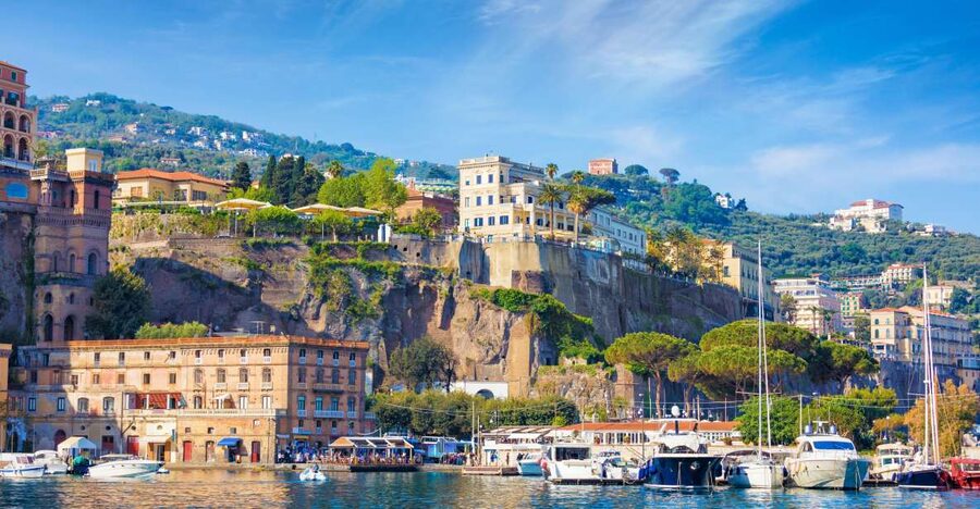 From Rome: Pompeii, Amalfi Coast, and Sorrento Day Trip - Why the $79 price can be a good deal