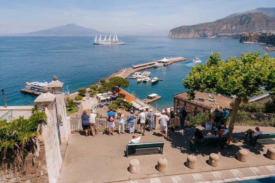 From Rome: Pompeii with Expert Guide & Amalfi Coast Day Trip - Meeting at Piazzale Flaminio
