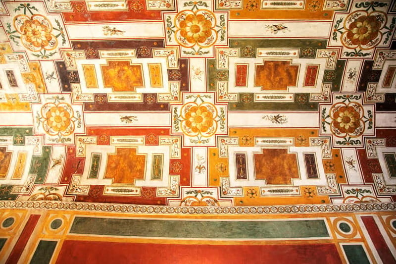 From Rome: Villa D'Este and Hadrian's Villa Tivoli Day Tour - Group size, walking, and the day’s pace