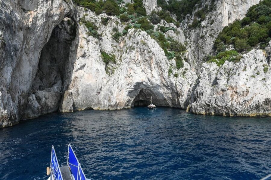 From Sorrento: Day Trip to Capri with Blue Grotto - What the tour leader really adds