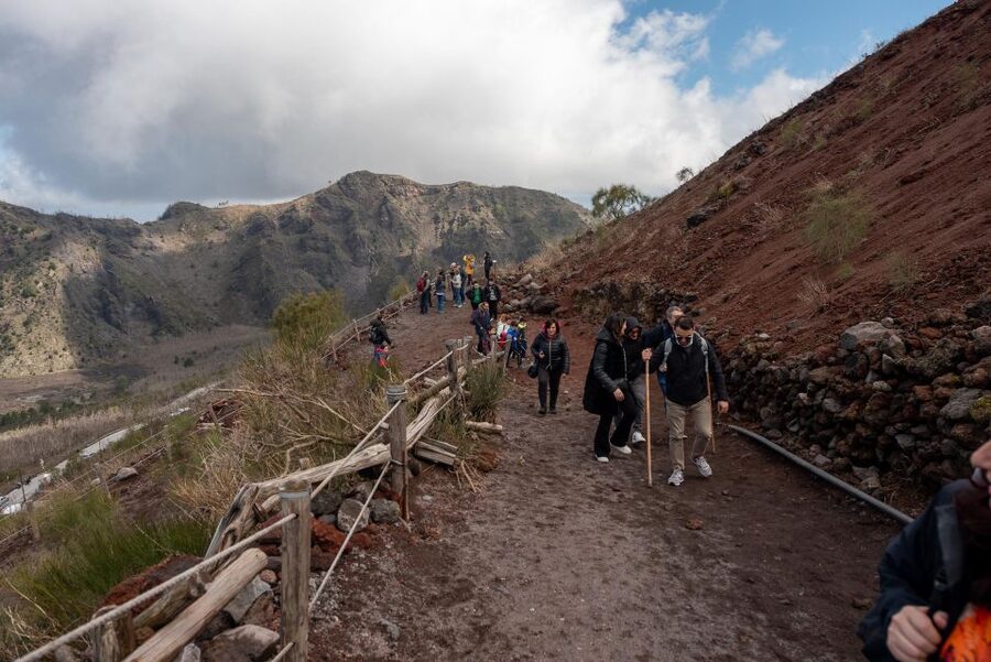 From Sorrento: Pompeii and Vesuvius Guided Tour with Lunch - What to bring and how to prepare