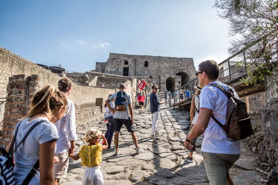 From Sorrento: Pompeii Half-Day Skip-the-Line Tour - Why the guide makes such a difference