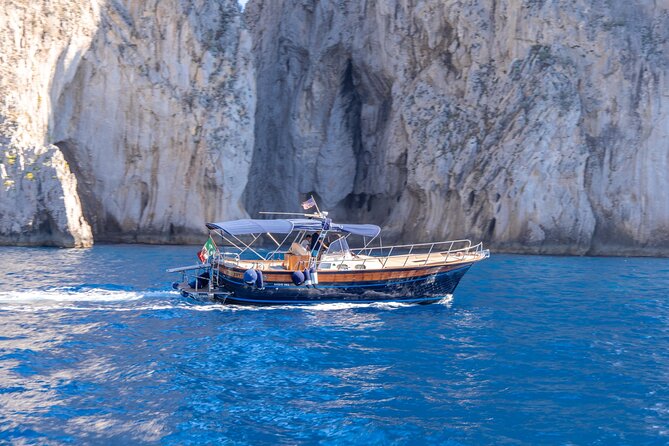 From Sorrento: Positano & Amalfi Coast Small-Group Boat Day Tour - How comfortable is the boat?