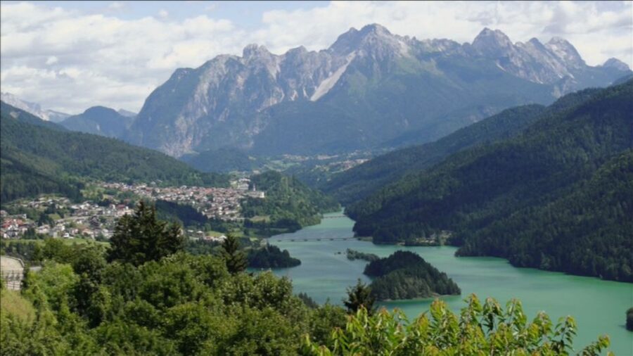 From Venice: Dolomites, Lake Misurina, and Cortina Day Trip - Why this makes sense from Venice