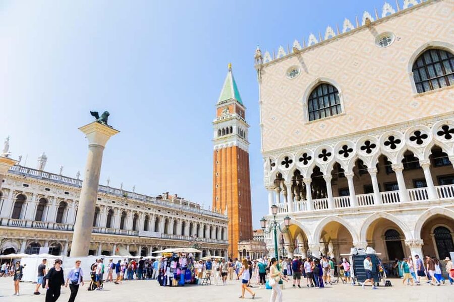 From Venice: Murano and Burano Half-Day Island Tour by Boat - My final call: book it for an efficient first look