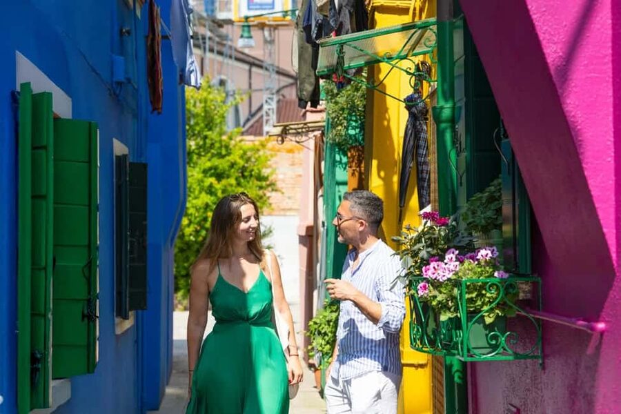 From Venice: Murano and Burano Half-Day Island Tour by Boat - Setting out from central Venice