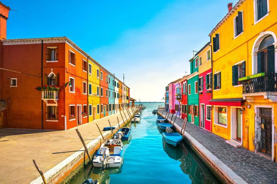 From Venice: Murano & Burano Guided Tour by Private Boat - Murano: watch a glassblower work