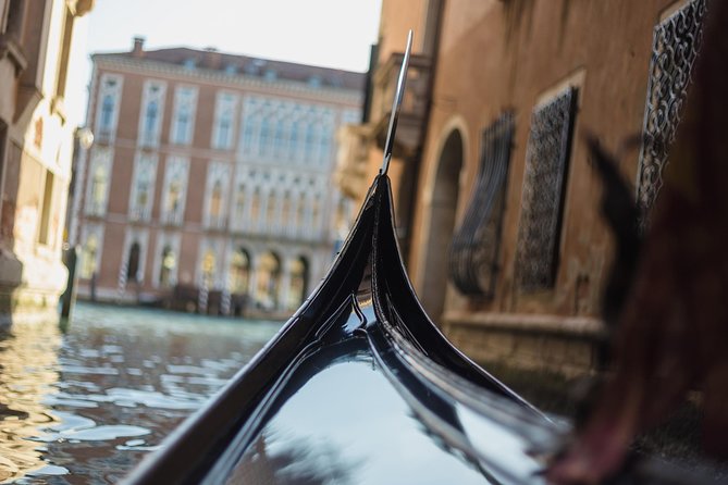 Grand Canal Gondola Experience with Live Commentary™ - Santa Maria della Salute and the Grand Canal