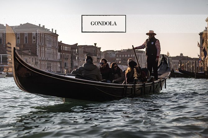 Grand Canal Gondola Experience with Live Commentary™ - Starting near St. Moise Church