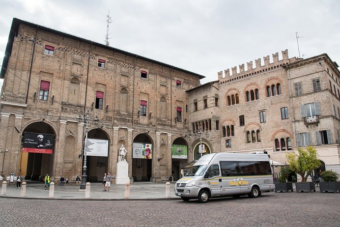 Guided group tour TastyBus: Parmesan Cheese and Parma Ham - Is $169.38 good value?