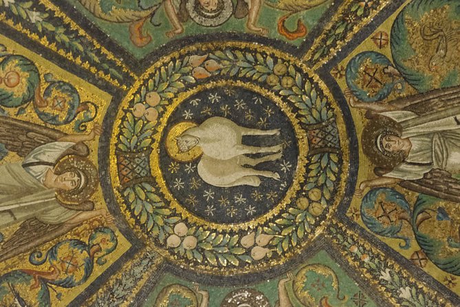 Guided Tour of Mosaic Tiles in Ravenna - The Neonian Baptistery and its blue dome