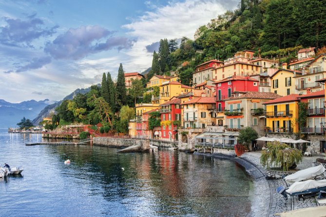 Italy and Switzerland Day Trip: Lake Como, Bellagio & Lugano from Milan - Crossing into Lugano, Switzerland