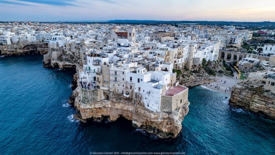 Itria Valley: Polignano, Ostuni, and Locorotondo, from Bari - The driver and the day’s organization