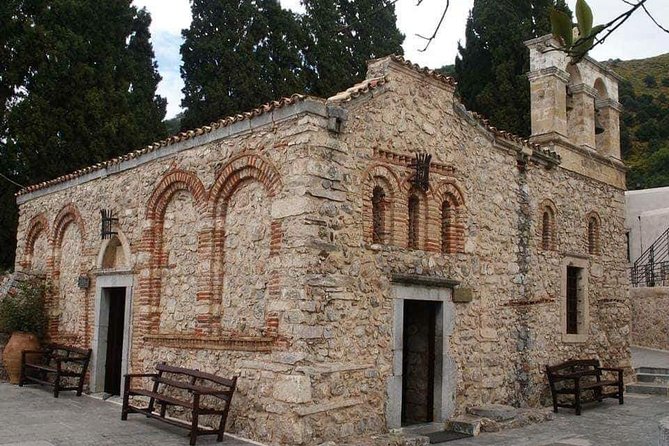 Knossos-Zeus Cave -Old Traditional Villages-Olive Oil Factory - Mochos: a short walk through an old village